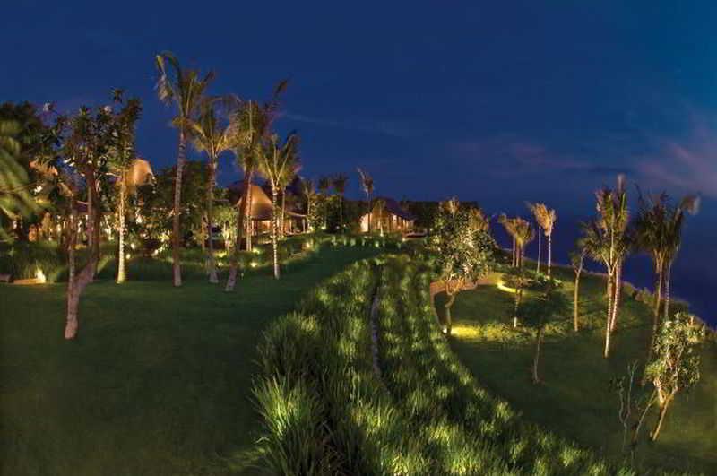 Khayangan Estate Hotel Pecatu  ภายนอก รูปภาพ