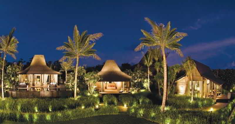 Khayangan Estate Hotel Pecatu  ภายนอก รูปภาพ